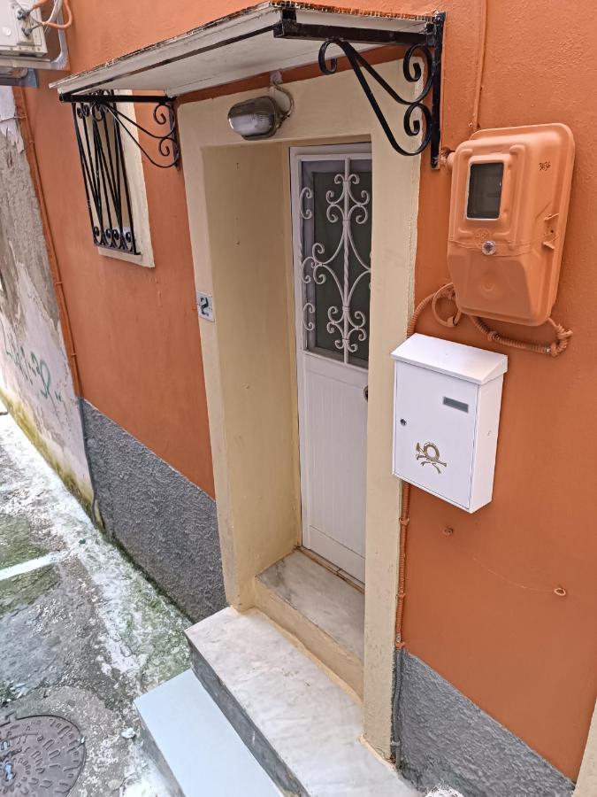 Two-Storey Maisonette Next To The Port Mantouki Exteriör bild